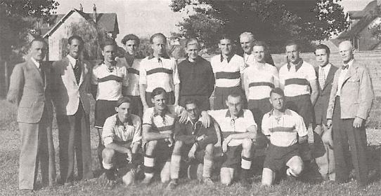 Hintere Reihe von links: Dr. Steidle, W. Kegel, B. Reck, Staffa/Möller, B. Gimber, E. Müller, R. Mahler, B. Reck sen., J. Blersch, H. Koch, M. Bausenhart, H. Haberbosch sen. Vordere Reihe von links: G. Sorger, E. Fritz, A. Gaier, F. Holzhauser, K. Strang